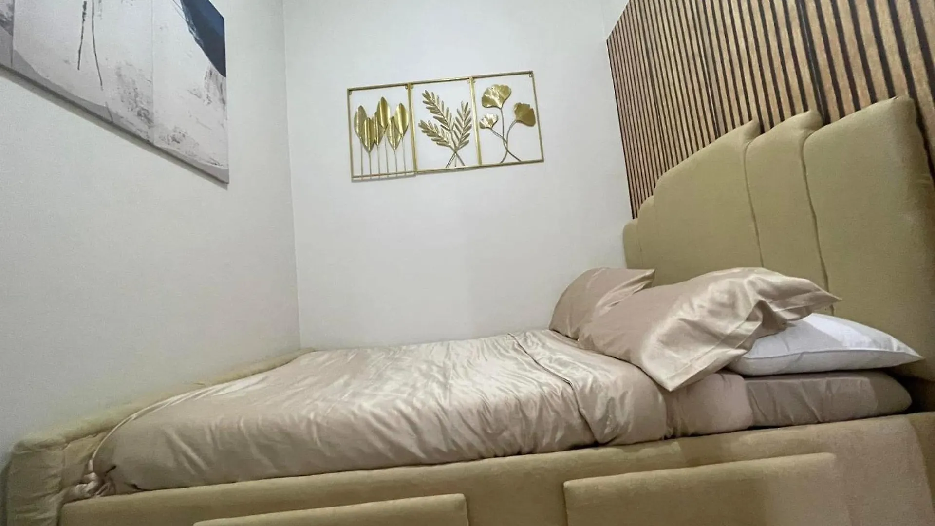 Apartment Field Residences Condo Hotel Manila