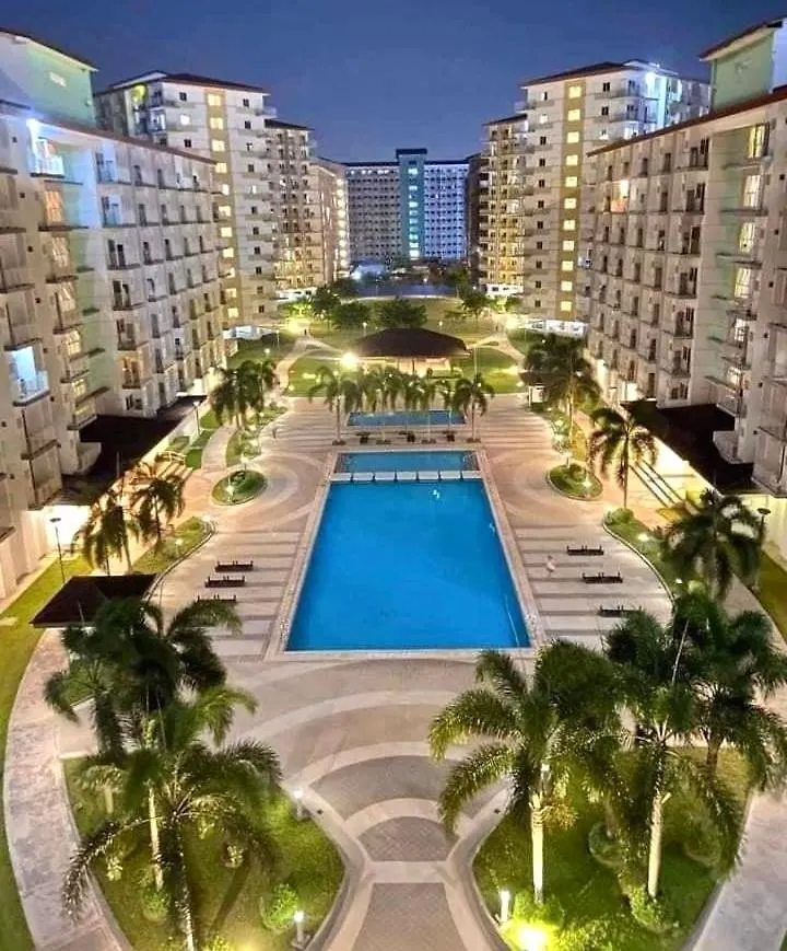 Field Residences Condo Hotel Manila Apartment